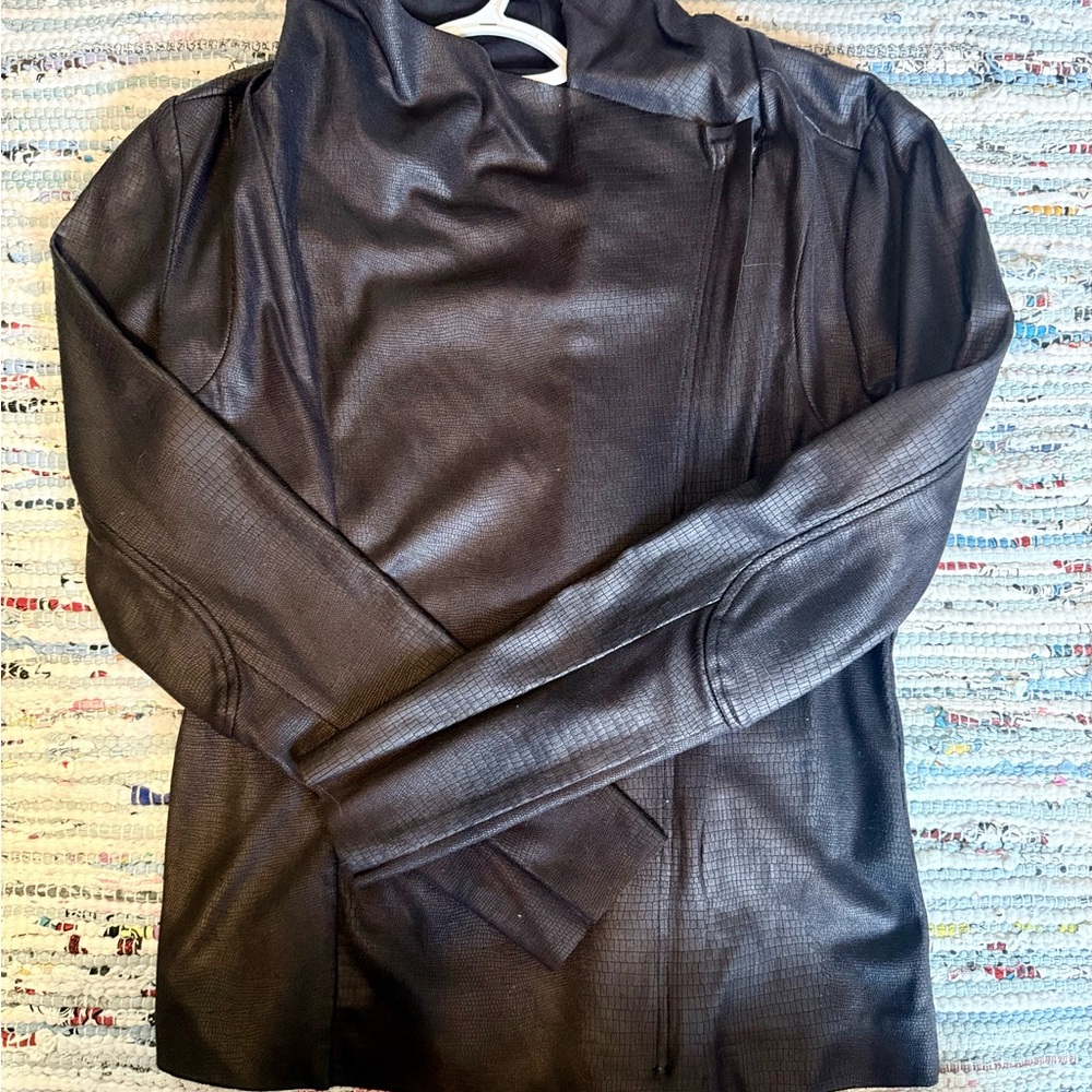 Tart Collections Black Textured Jacket